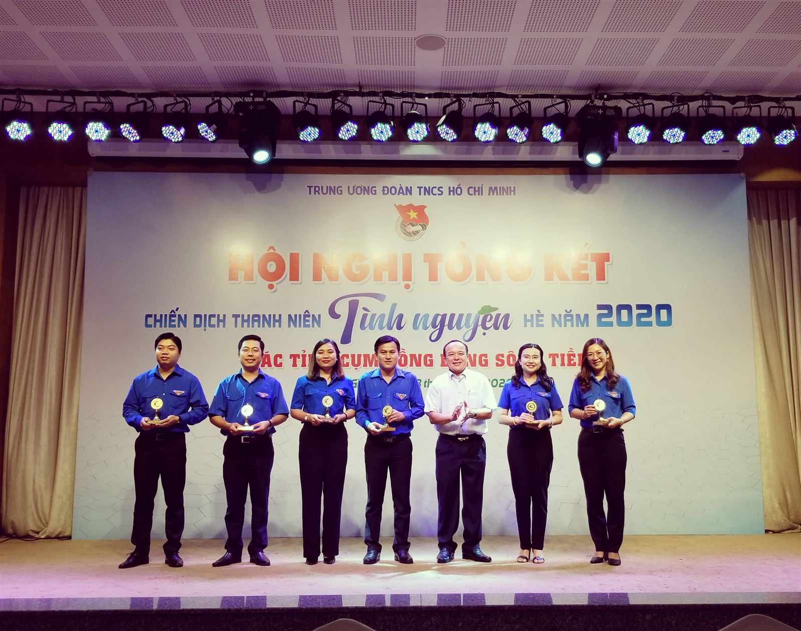Hội nghị tổng kết chiến dịch Thanh niên tình nguyện hè các tỉnh Cụm đồng bằng sông Tiền năm 2020