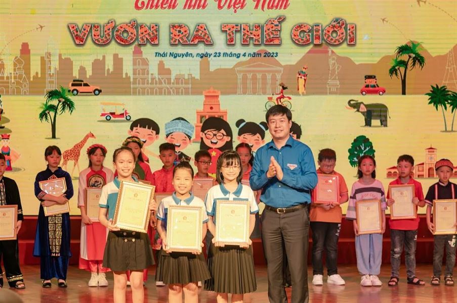 Sân chơi “Thiếu nhi Việt Nam - Vươn ra thế giới”: Trường Tiểu học Núi Voi (Thái Nguyên) vào Chung kết toàn quốc