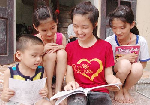 Bắc Ninh: Nữ sinh lớp 9 giỏi việc học, đảm việc nhà