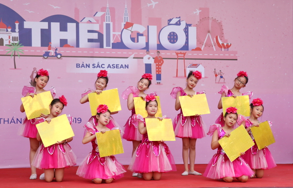 Thiếu nhi Việt Nam thi tìm hiểu văn hóa các nước ASEAN