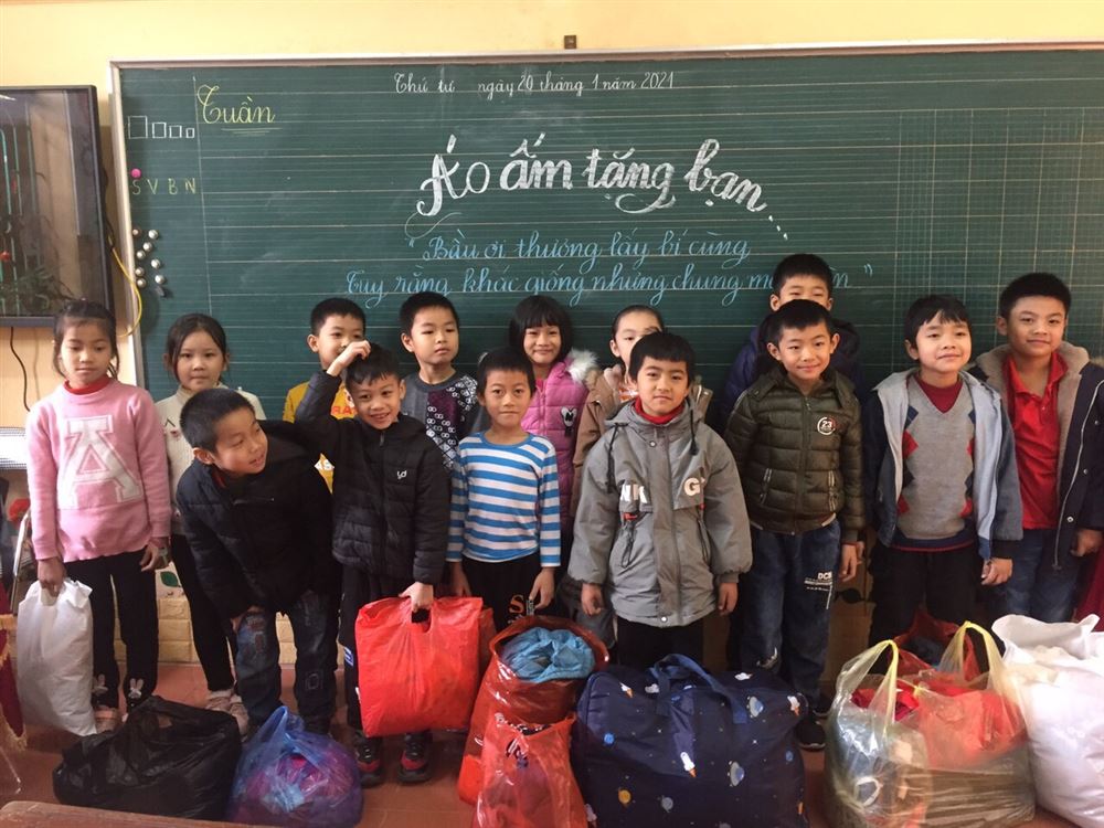 Bắc Giang: Đồng loạt tổ chức các hoạt động Tết ấm vì bạn nghèo
