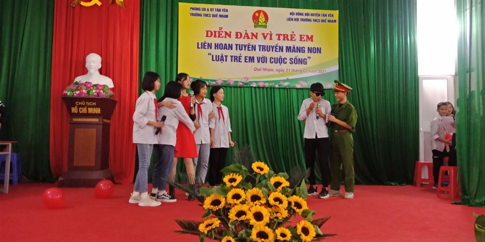 Liên đội Trường THCS Quế Nham (Bắc Giang) tổ chức Diễn đàn vì trẻ em