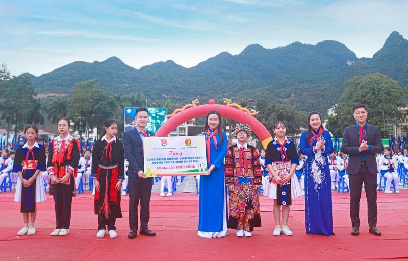 Gần 1.600 thiếu nhi các dân tộc tỉnh Hà Giang tham gia Ngày hội Thiếu nhi vui khỏe - Tiến bước lên Đoàn