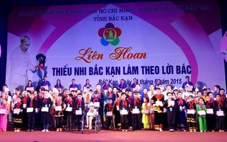  Liên hoan “Thiếu nhi Bắc Kạn làm theo lời Bác” năm 2015 
