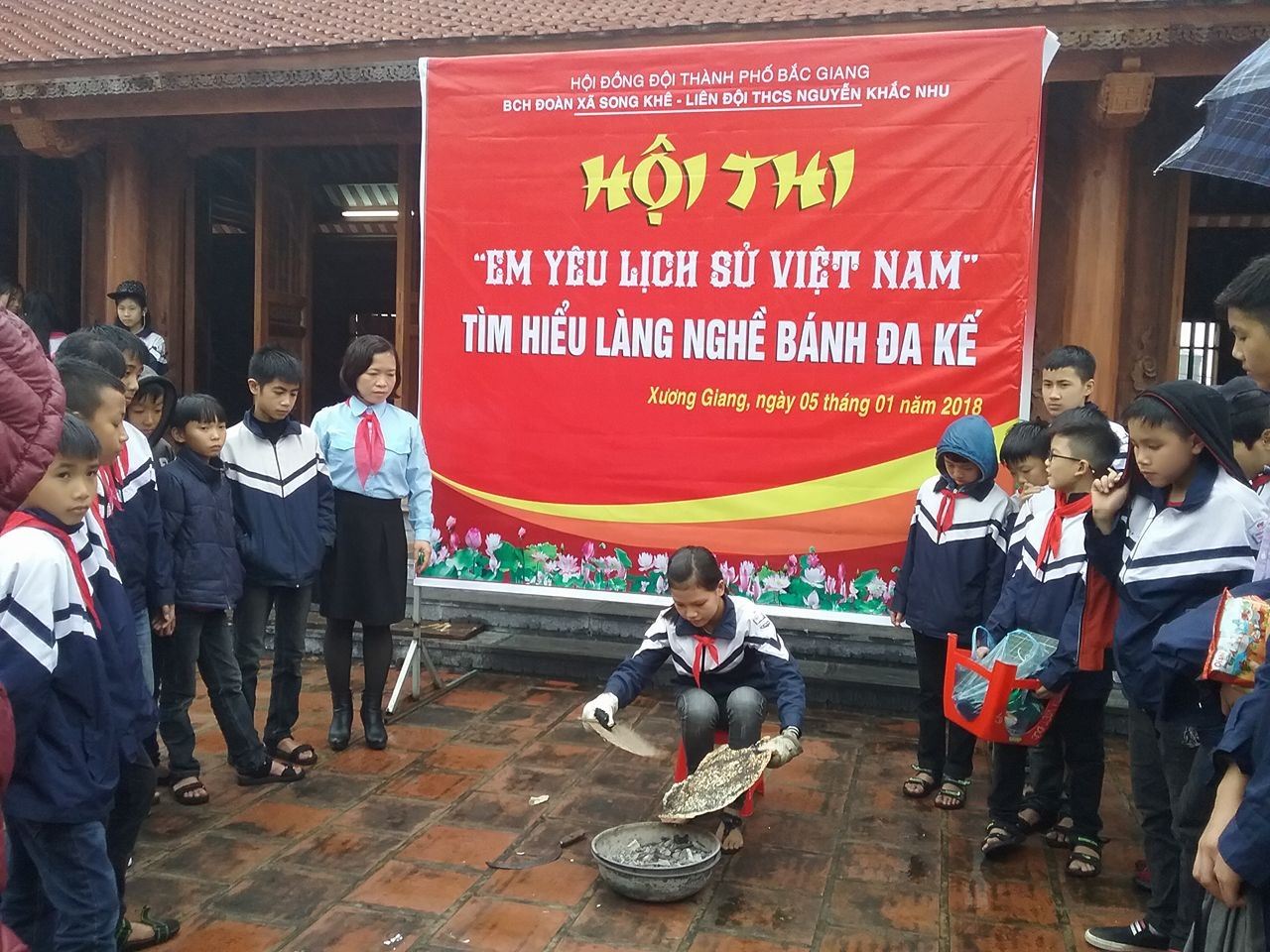Bắc Giang: Hội thi Em yêu Lịch sử Việt Nam và tìm hiểu làng nghề truyền thống