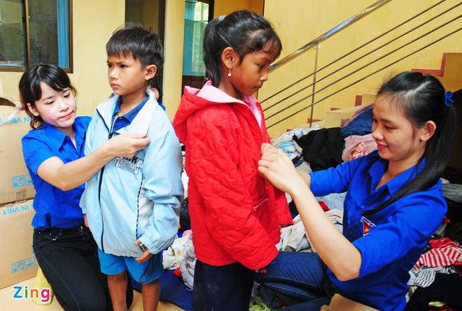 Quảng Ngãi: Phong trào quyên góp áo ấm tặng bạn nghèo