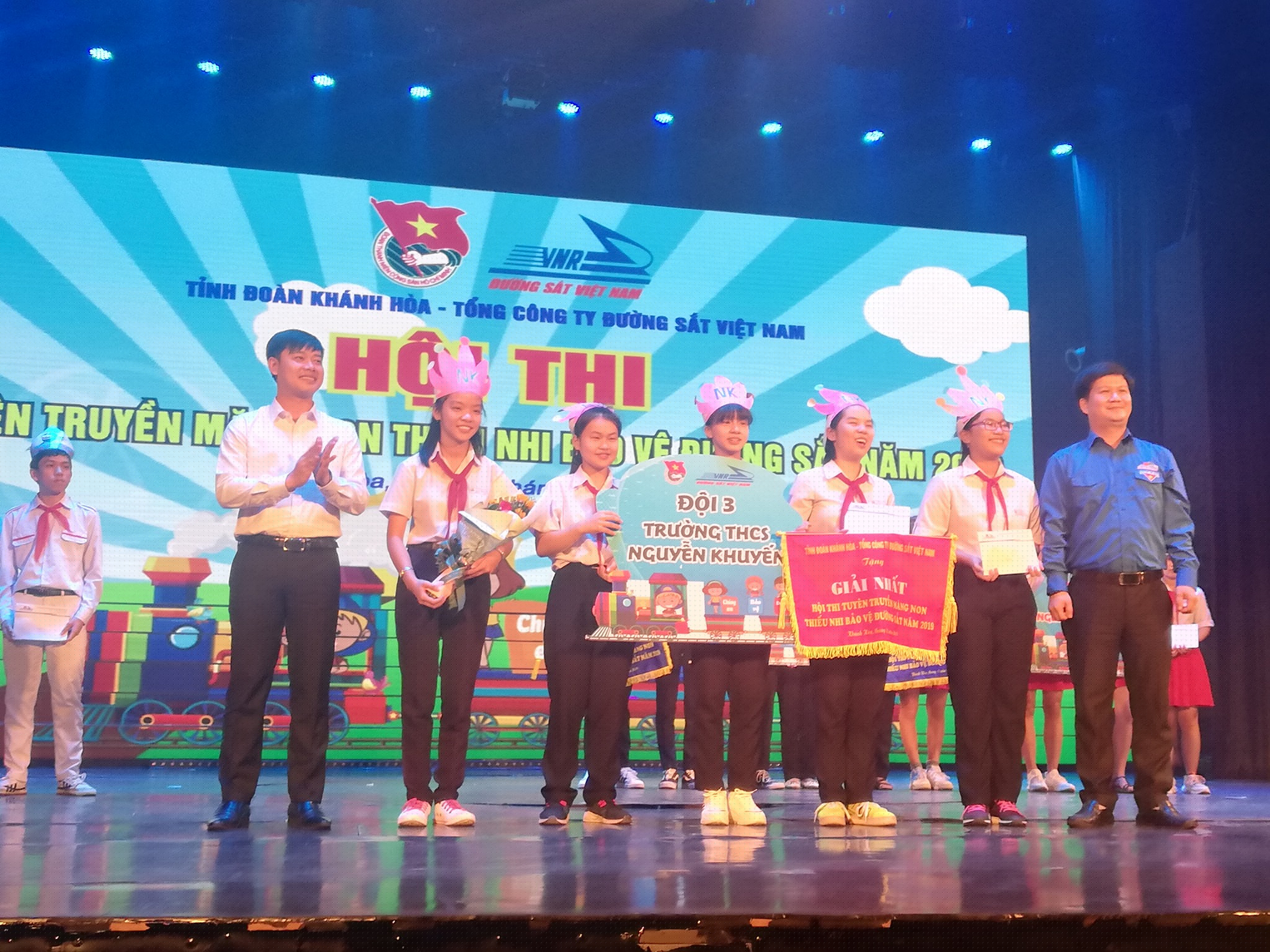 [Khánh Hòa] SÔI NỔI HỘI THI TUYÊN TRUYỀN MĂNG NON “THIẾU NHI BẢO VỆ ĐƯỜNG SẮT” 2019 - 2020