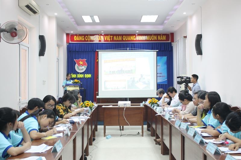 Thường trực Hội đồng nhân dân tỉnh làm việc với Hội đồng trẻ em tỉnh Bình Định năm 2019