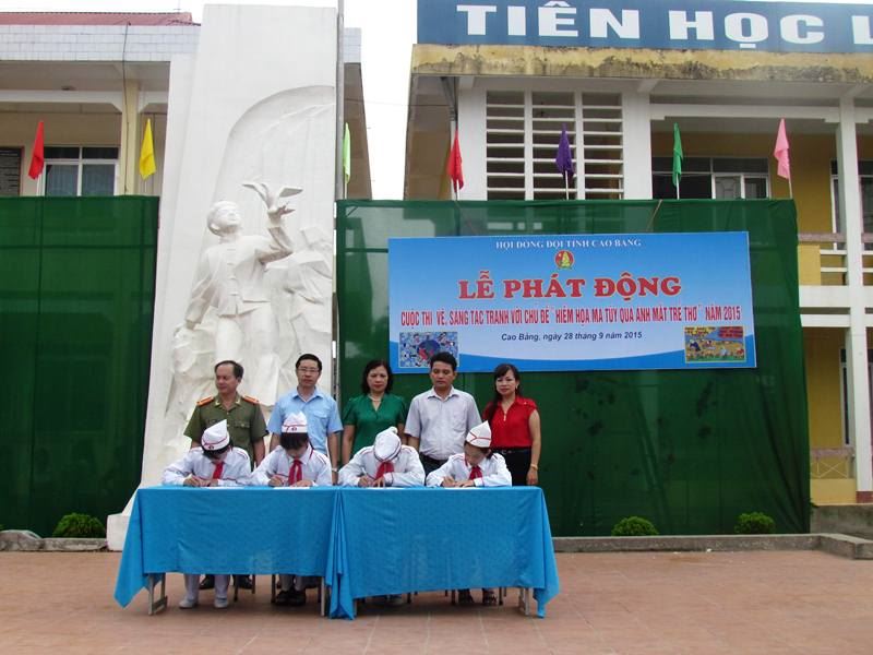 Cao Bằng: Phát động cuộc thi vẽ tranh Hiểm họa ma túy qua ánh mắt trẻ thơ năm 2015