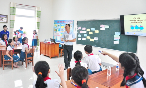 Lớp học mẫu cho thiếu nhi “Mizuiku - Em yêu nước sạch tổ chức ngay sau lễ phát động