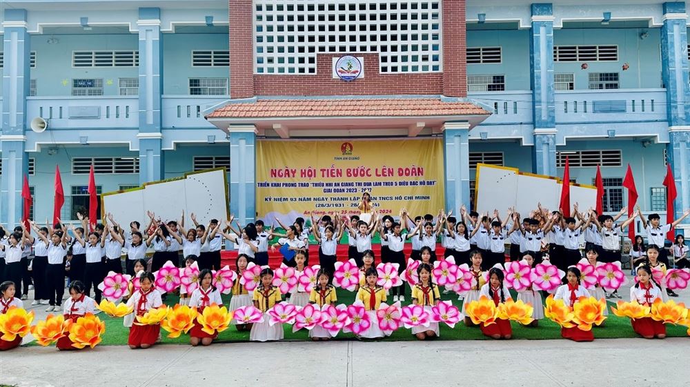 AN GIANG - TỔ CHỨC NGÀY HỘI TIẾN BƯỚC LÊN ĐOÀN NĂM 2024