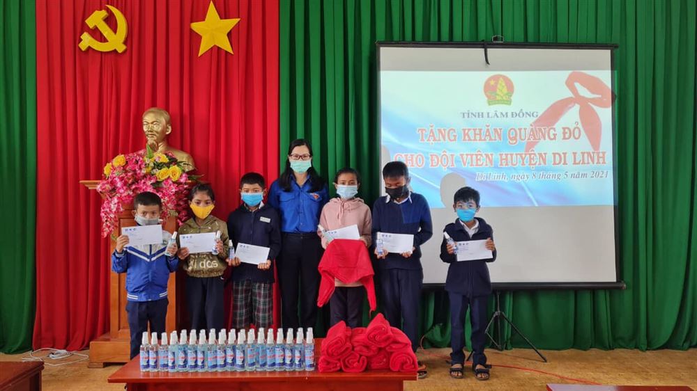 Lâm Đồng - Tổ chức các hoạt động An sinh xã hội tại huyện Di Linh chào mừng kỷ niệm 80 năm ngày thành lập Đội TNTP Hồ Chí Minh (19/5/1941-19/5/2021)