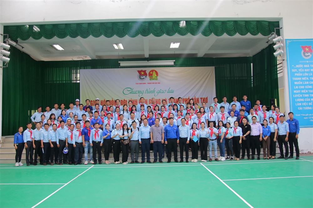 Giao lưu công tác Đội và phong trào thiếu nhi giữa Hội đồng Đội thành phố Cần Thơ và tỉnh Kiên Giang