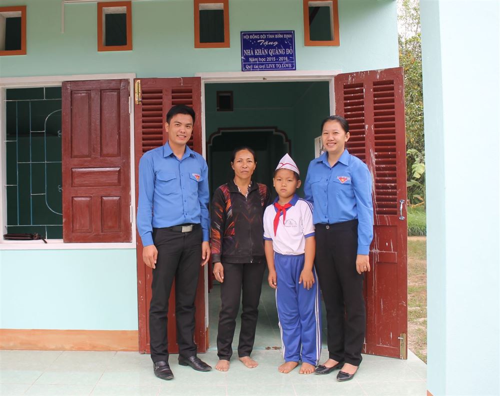 Bình Định: Trao tặng ngôi nhà “Khăn quàng đỏ” cho học sinh nghèo tại thị xã An Nhơn