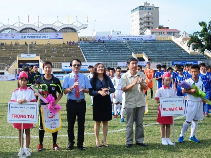 Khai mạc VCK Giải bóng đá thiếu niên toàn quốc Cúp Mobifone 2015 