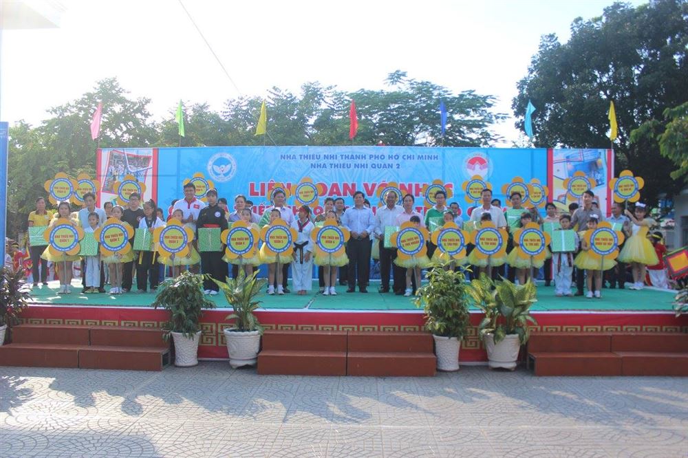 Liên hoan võ nhạc các Nhà Thiếu nhi quận huyện Tp. Hồ Chí Minh