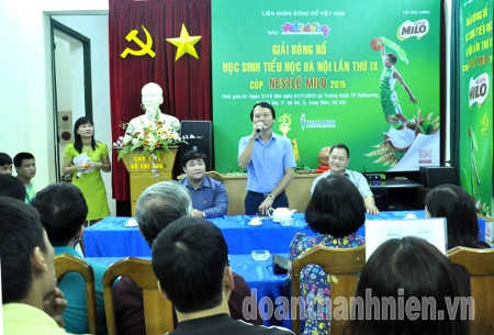   97 đội bóng rổ nam và nữ Thủ đô khối tiểu học cùng tranh tài 