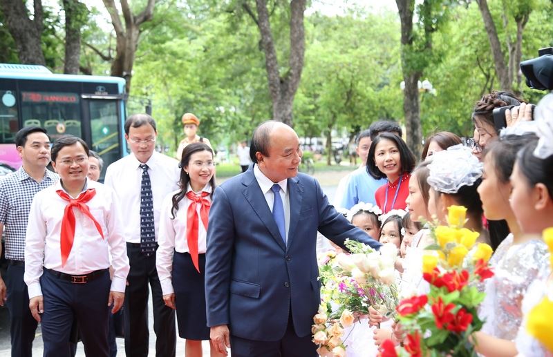 Chủ tịch nước Nguyễn Xuân Phúc dự Lễ kỷ niệm 65 năm Nhà xuất bản Kim Đồng