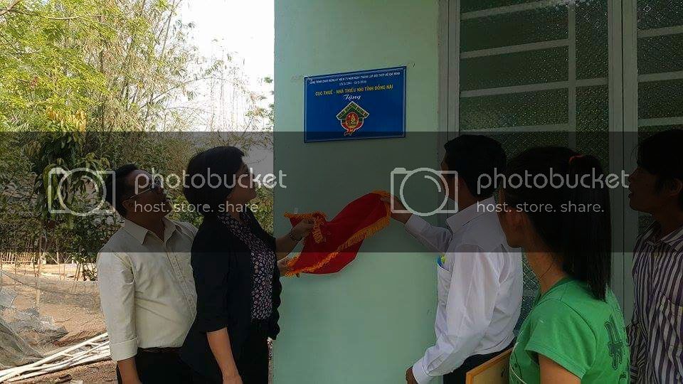 Nhà thiếu nhi tỉnh Đồng Nai trao nhà Khăn quàng đỏ cho thiếu nhi nghèo vượt tại Định Quán