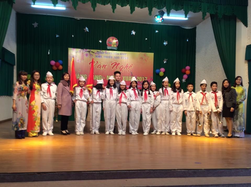 Nhà thiếu nhi Hòa Bình tổ chức Chương trình văn nghệ Mừng Đảng, mừng xuân